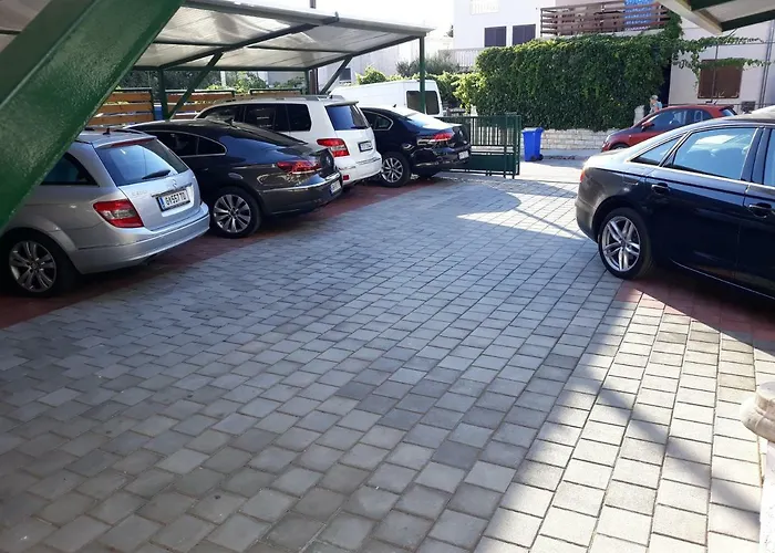 Diana * Biograd Na Moru