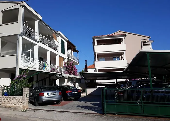 Diana Biograd Na Moru