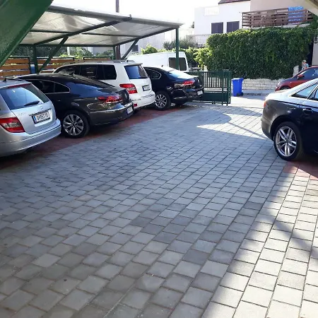 Diana * Biograd Na Moru